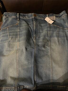 Lane Bryant Blue Denim Jeans Skirt - Classic Mid Wash size 22 NWT